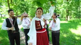 Corina Szatmari - S-aude doba-n uliță (Pe picior 2021)