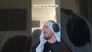 women playing video games 