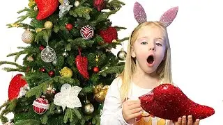 Лера делает Christmas tree / Наряжаем елку