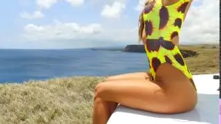 Sun-kissed Thighs | StyleBlazer