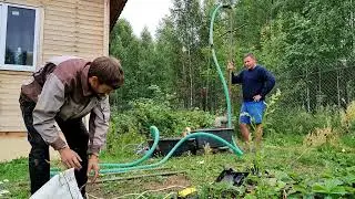 Гидробурение абиссинской скважины. Скважина на болотистой местности.