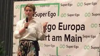 € 2 Бизнес Súper Ego