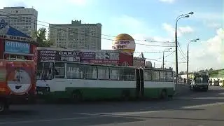 Ikarus 280.33M у метро Выхино