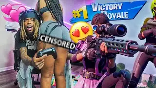 1 KILL = REMOVE 1 CLOTHING w/ CURVY STRANGER on FORTNITE 😍