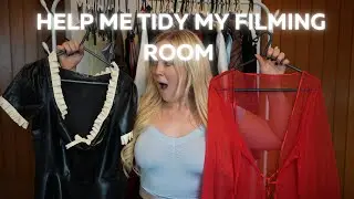 Sammy Thighs Filming Room - How Many Clothes?!