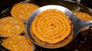 एकबार बनाये और महिनों भर खाये हर मौसम में इस हल्के फुल्के स्नैक्स का मजा उठाये Namkeen Recipe/Chakli