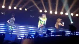 110715 Korean Music Wave SG: 2NE1 - 내가 제일 잘 나가 I AM THE BEST.