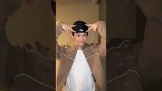 🧊꽁꽁 얼어붙은 한강 위로 맠냥이가 갈까말까 갈까말까 🐈 