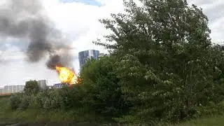 Пожар в г. Московский, горит газовая заправка.