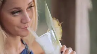 Наталья Любимова.   Надо успеть..