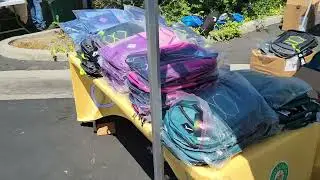 🎒📓MASSIVE LINE - Muslims Give Out FREE Backpacks & School Supplies