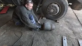 Ремонт МЕРСЕДЕС 1422 затягивается.