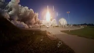 This Wide Angle View Of The Mars Rover Liftoff Shows Off Everything | Inverse