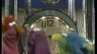 Sesame Street - Honk around the clock in Reverse