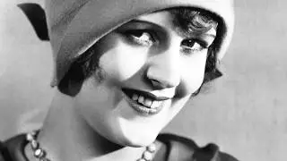 What Men Found Irresistible 100 Years Ago