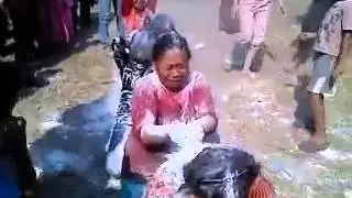 Lombah ibu2 lucu banget