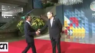 Oops! Embarrassing & Funny Moments at APEC Meet 2015