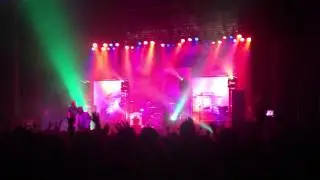 [HD] Collide With The Sky Tour - Pierce The Veil - Caraphernelia
