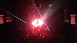 Icona Pop - I Love It - Webster Hall, NYC - 9/20/13