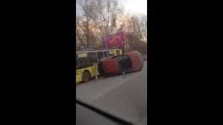 ДТП на ул. Белинского ПЕРЕВЕРТЫШЬ!!!!!!!!!