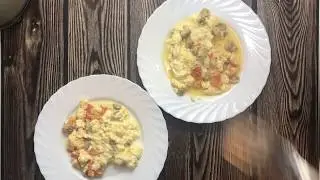 Яичница с грибами и помидорами