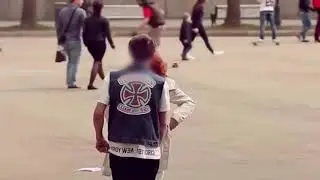 Para için soyunan kadın (Türkçe Altyazılı)