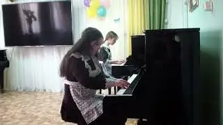 Виляева Арина и Нишнианидзе Ева -  Н. Торопова "Благодарность"