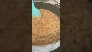 Паста в сливочно - томатном соусе