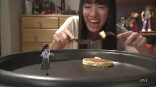 Oyayubihime Saeko shrinks Aya