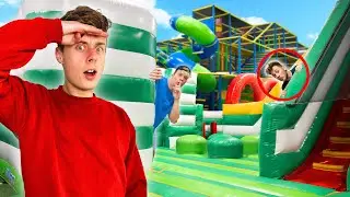 Verstoppertje In Buitenlands Kinderspeelparadijs!