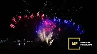 Ночной музыкальный салют
