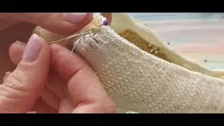 Вшиваю подкладку в вязаный купальник крючком