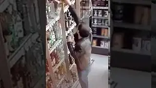 THIS DRUNK THIEF IS A REAL MAGICIAN
