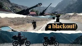 A NEAR DEATH experience entering the Kashmir valley! Triumph Scrambler 400X & RE Himalayan 411