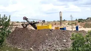 EKG-5 electric shovel in limestone quarry