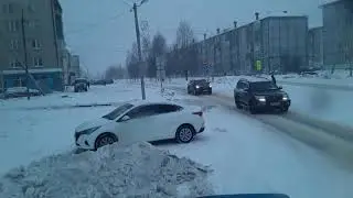 Рабочие дни тракториста, уборка снег