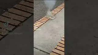 Science class - adding Sodium to Water