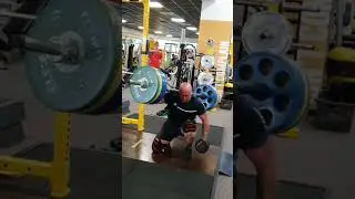 155 kg +30 kg squat perpendicular +biceps