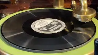 Mike Speciale and his Hotel Carleton Orchestra "Kinky Kids Parade" fox trot Edison Records