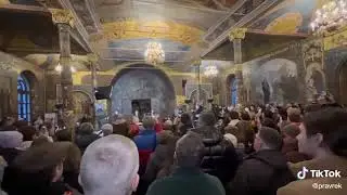 Докотилися. У Лаврі у Києві рок концерти. Віряни обурені