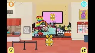 Opening the new gift in toca boca