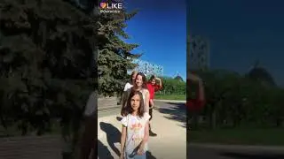 Супер поцелуйчики😘😘😘