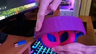 Распаковка наушников Logitech G435