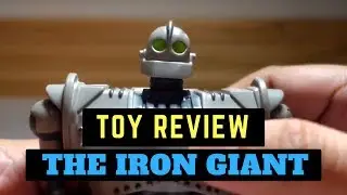 THE IRON GIANT FIGURE TOY REVIEW  and Where to Find Them!