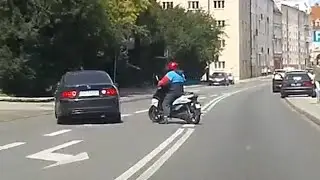 Kierowca Hondy unika wypadku ze skuterem