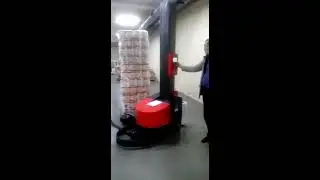 Мобильный паллетоупаковщик (паллетообмотчик) робот