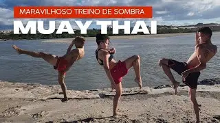 Treino De Muay Thai Na Praia - Sombra