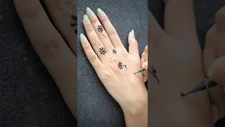 Cute Flowers 🥰🌸 #mehndi #shorts
