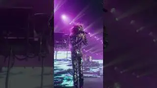 The moments vs the photos 😍 #TokioHotel #OnTour #NewMusic #Shorts