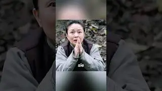 Die alte Frau rettete einen Korb voller Schlangen, und die Schlangenfein kam,um ihr zu danken